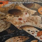 Obraz surrealistyczny do salonu grzybowy portret